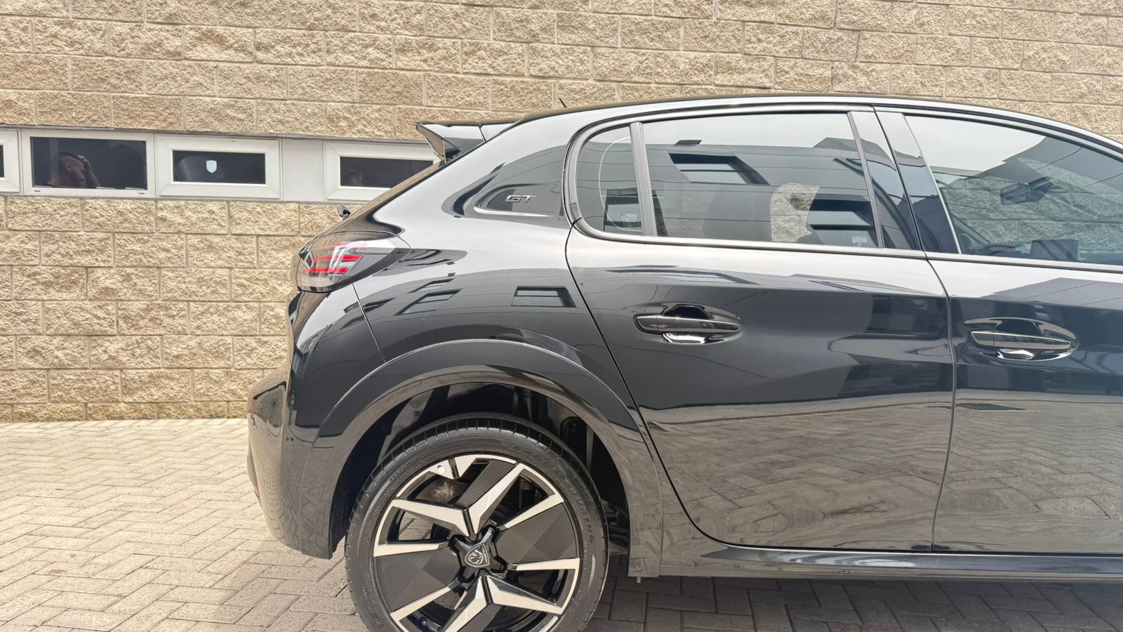 Mirá esta publicación de Peugeot 208