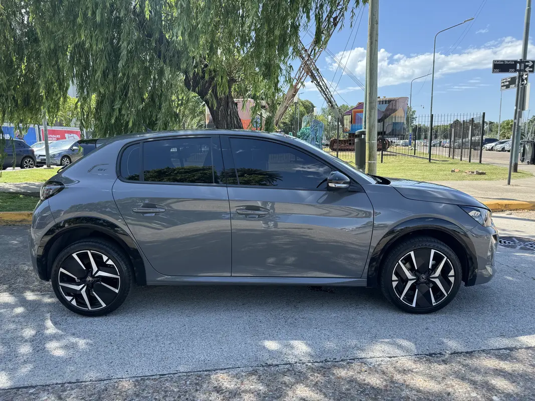 Mirá esta publicación de Peugeot 208