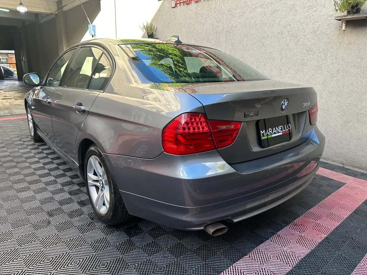 Mira esta publicación de BMW Serie 3 2011 en Motordil