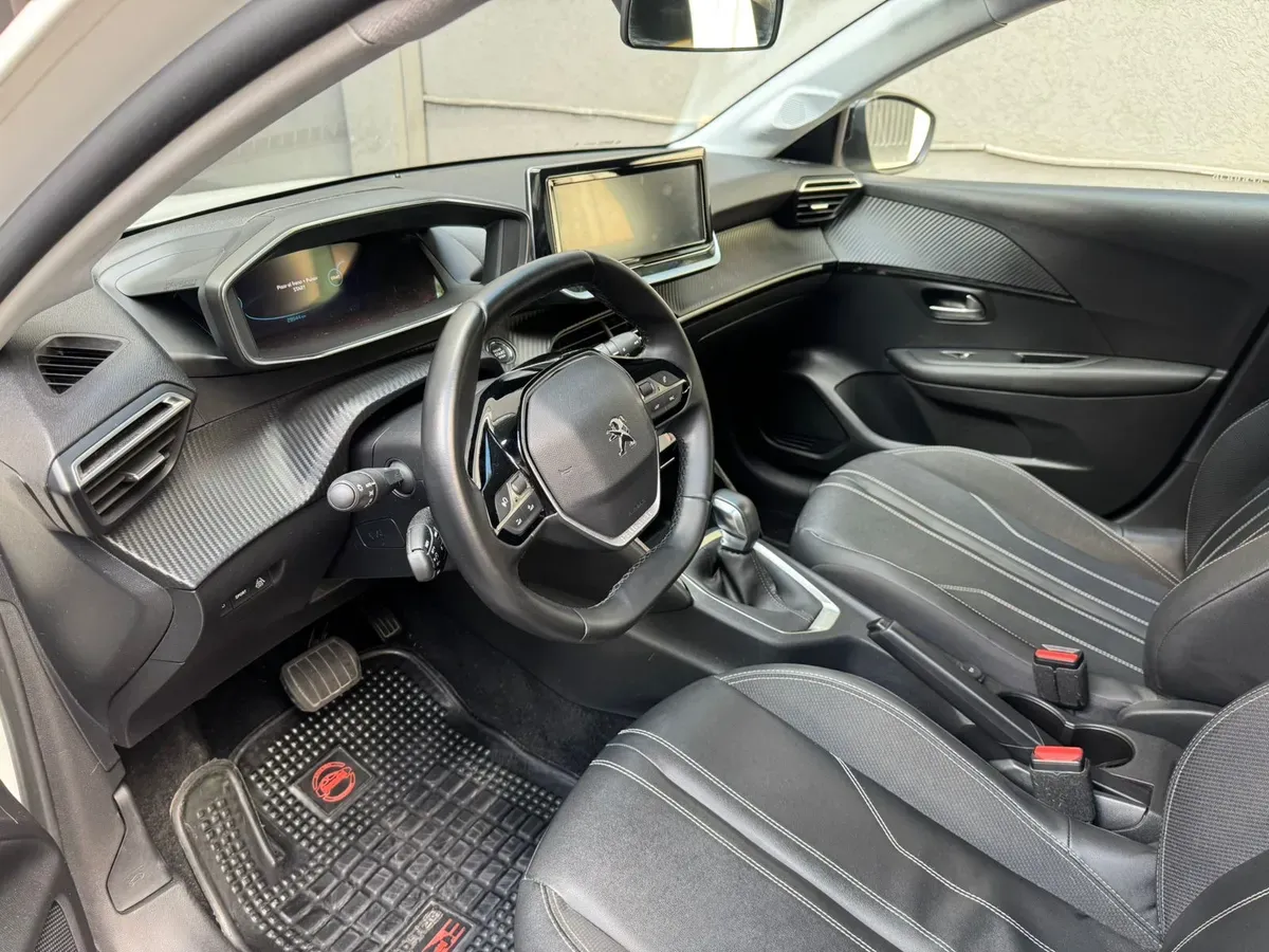 Mirá esta publicación de Peugeot 208