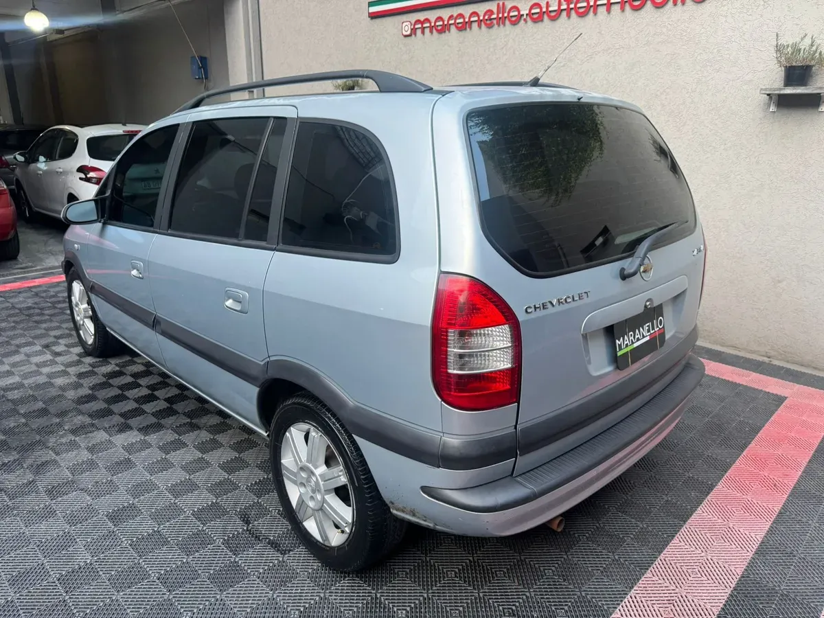 Mira esta publicación de Chevrolet Zafira 2011 en Motordil
