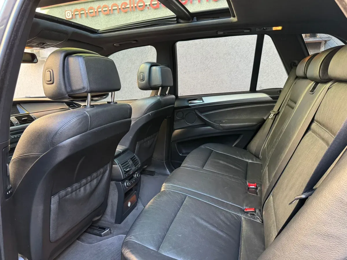 Mira esta publicación de BMW X5 2008 en Motordil