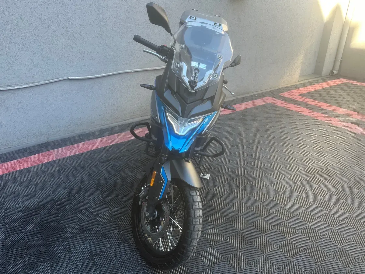 Mira esta publicación de Voge 650 DS 2023 en Motordil