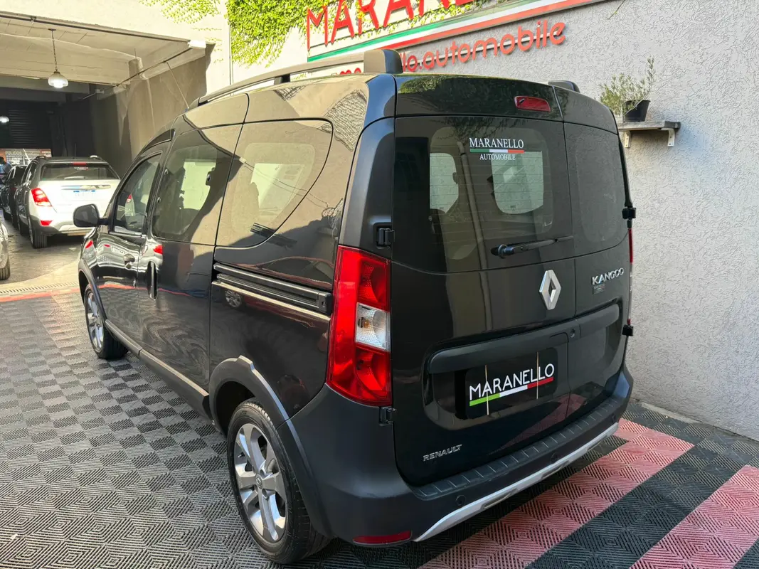 Mira esta publicación de Renault Kangoo 2020 en Motordil
