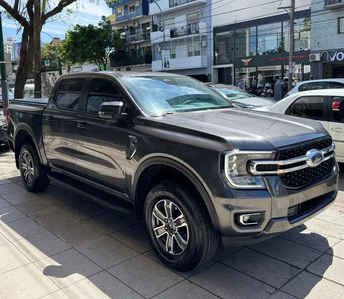 Mira esta publicación de Ford Ranger 2024 en Motordil