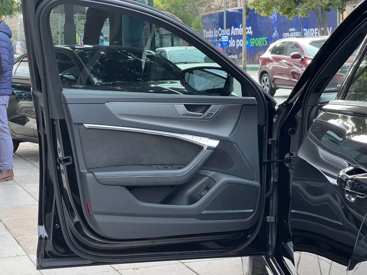 Mira esta publicación de Audi A6 Allroad 2023 en Motordil