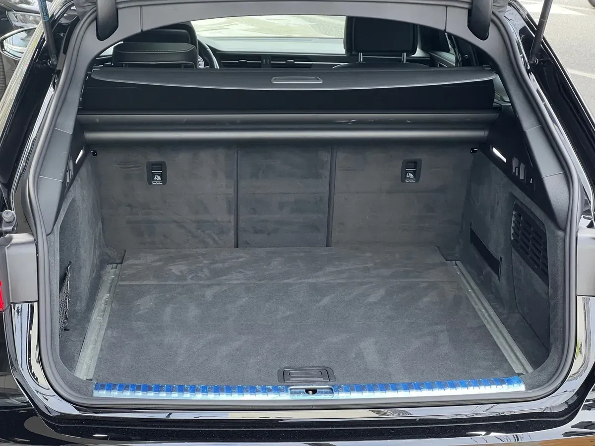 Mira esta publicación de Audi A6 Allroad 2023 en Motordil