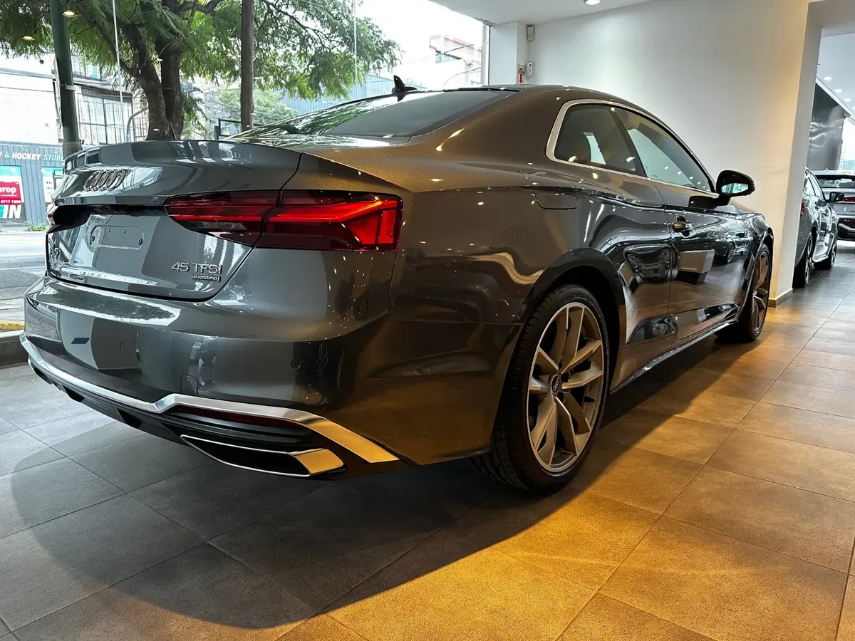 Mira esta publicación de Audi A5 2024 en Motordil