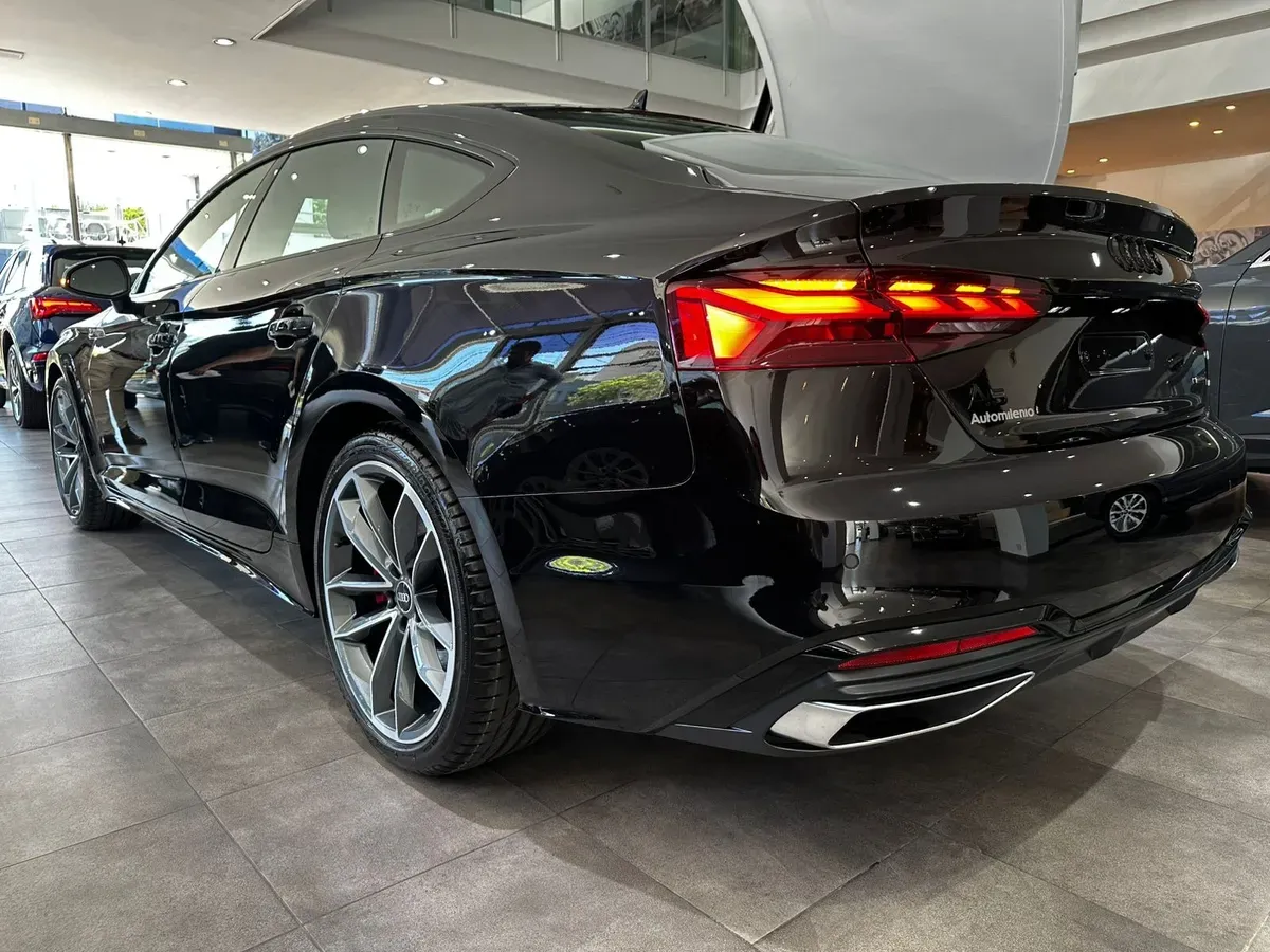 Mira esta publicación de Audi A5 Sportback 2025 en Motordil