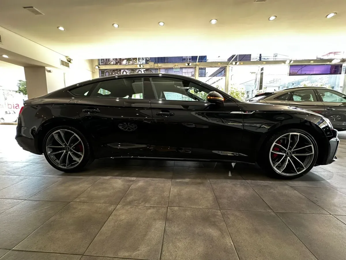 Mira esta publicación de Audi A5 Sportback 2025 en Motordil