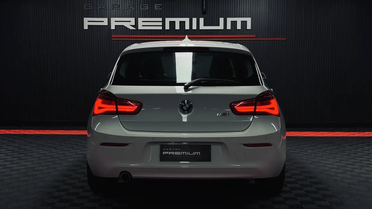 Mira esta publicación de BMW Serie 1 2018 en Motordil