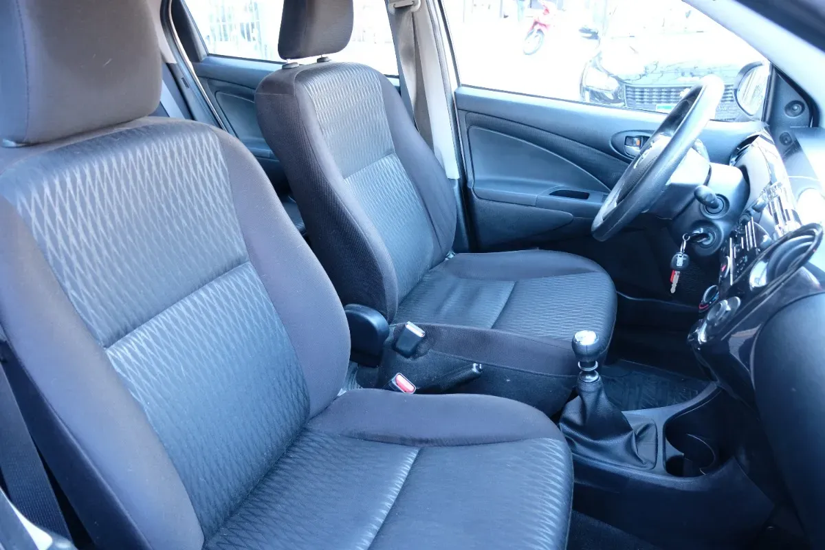 Mira esta publicación de Toyota Etios 2021 en Motordil