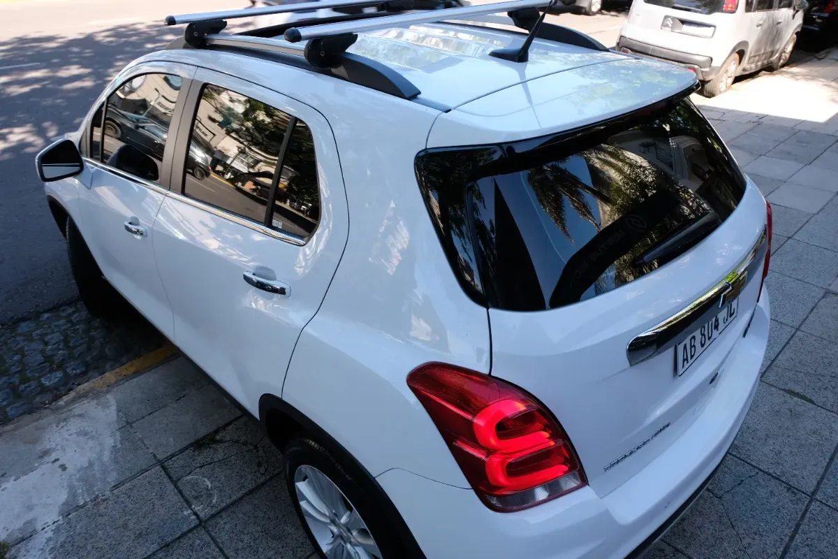 Mira esta publicación de Chevrolet Tracker 2017 en Motordil