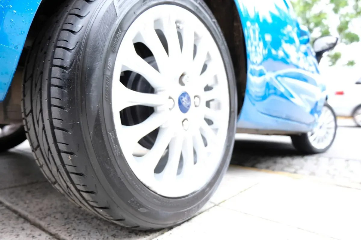 Mira esta publicación de Ford Fiesta 2014 en Motordil