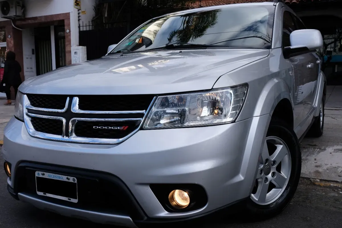 Mira esta publicación de Dodge Journey 2012 en Motordil