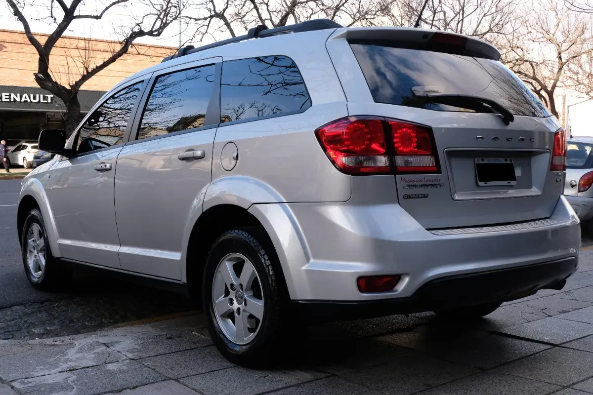 Mira esta publicación de Dodge Journey 2012 en Motordil