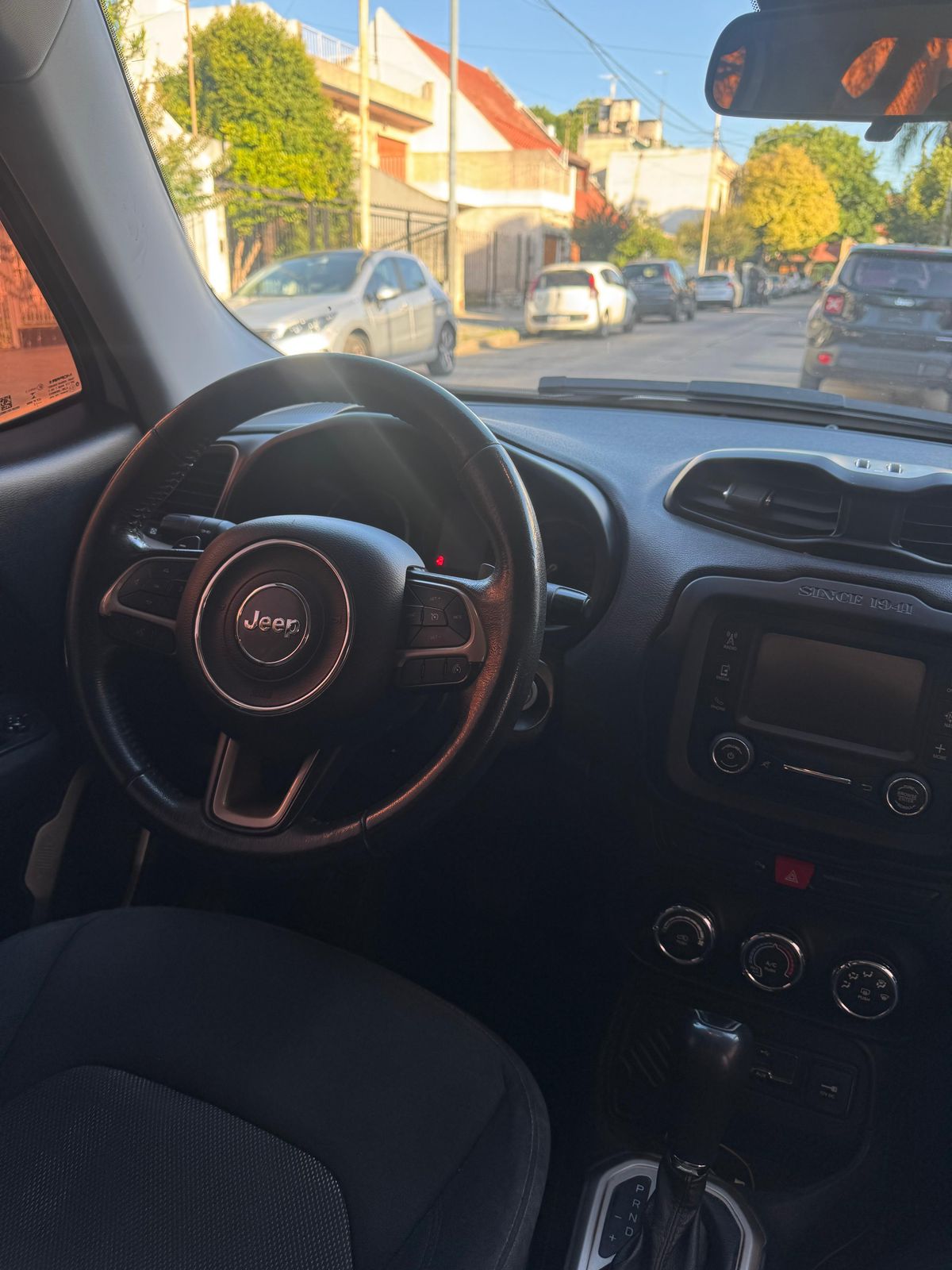 Mira esta publicación de Jeep Renegade 2017 en Motordil