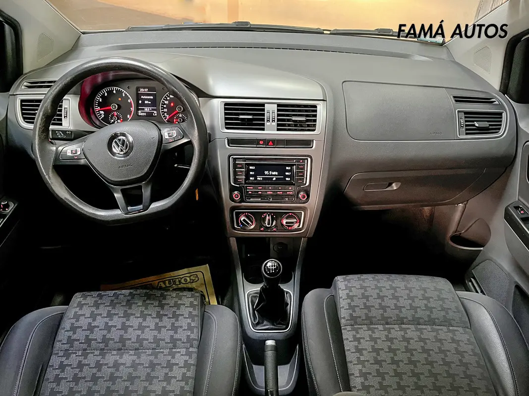 Mira esta publicación de Volkswagen Suran 2017 en Motordil