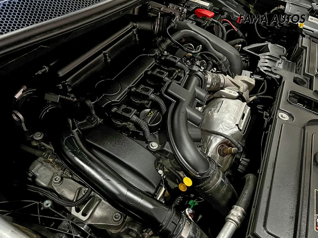 Mira esta publicación de Peugeot 3008 2018 en Motordil