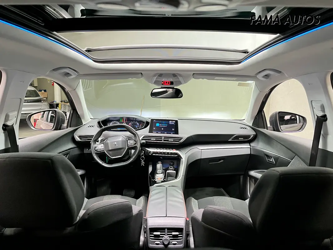 Mira esta publicación de Peugeot 3008 2018 en Motordil