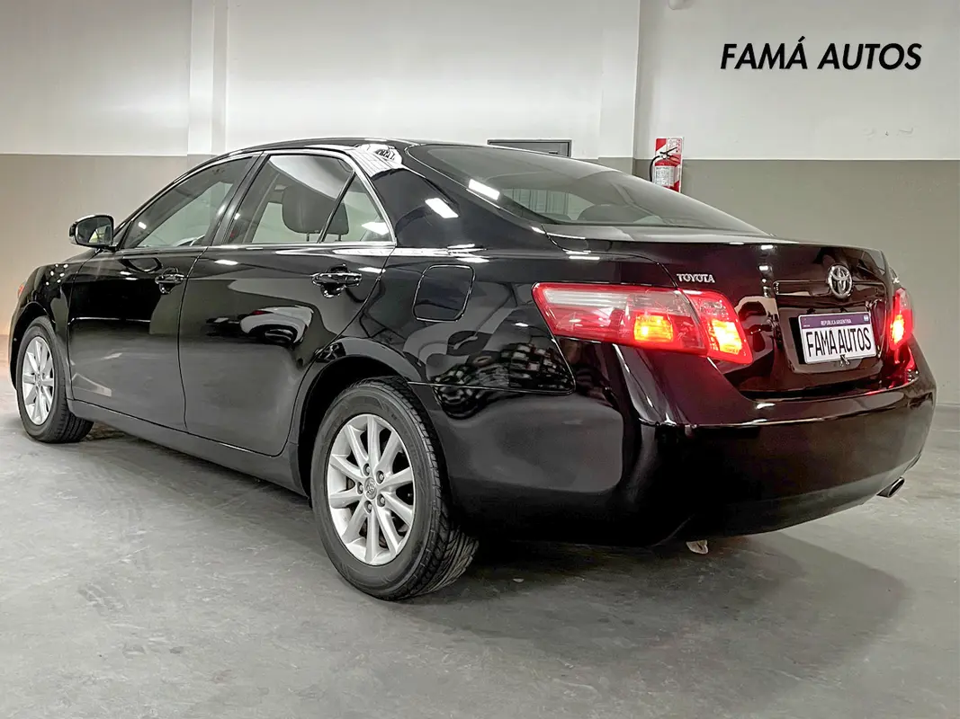 Mira esta publicación de Toyota Camry 2011 en Motordil