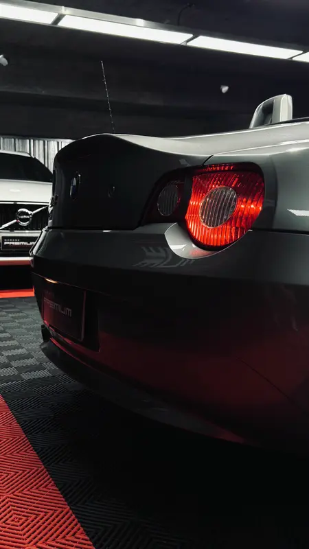 Mira esta publicación de BMW Z4 2005 en Motordil