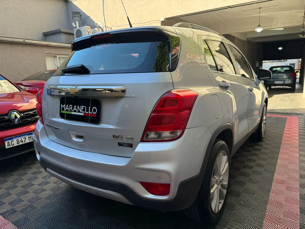 Mira esta publicación de Chevrolet Tracker 2017 en Motordil