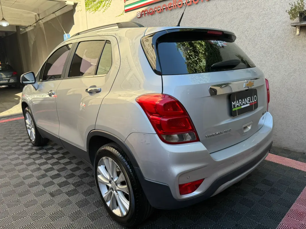 Mira esta publicación de Chevrolet Tracker 2017 en Motordil