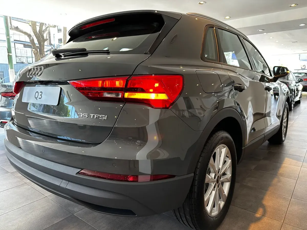 Mira esta publicación de Audi Q3 2025 en Motordil