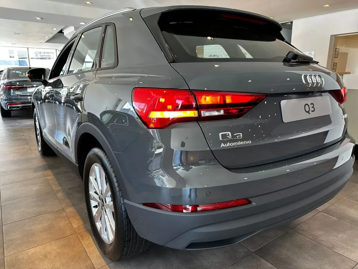 Mira esta publicación de Audi Q3 2025 en Motordil