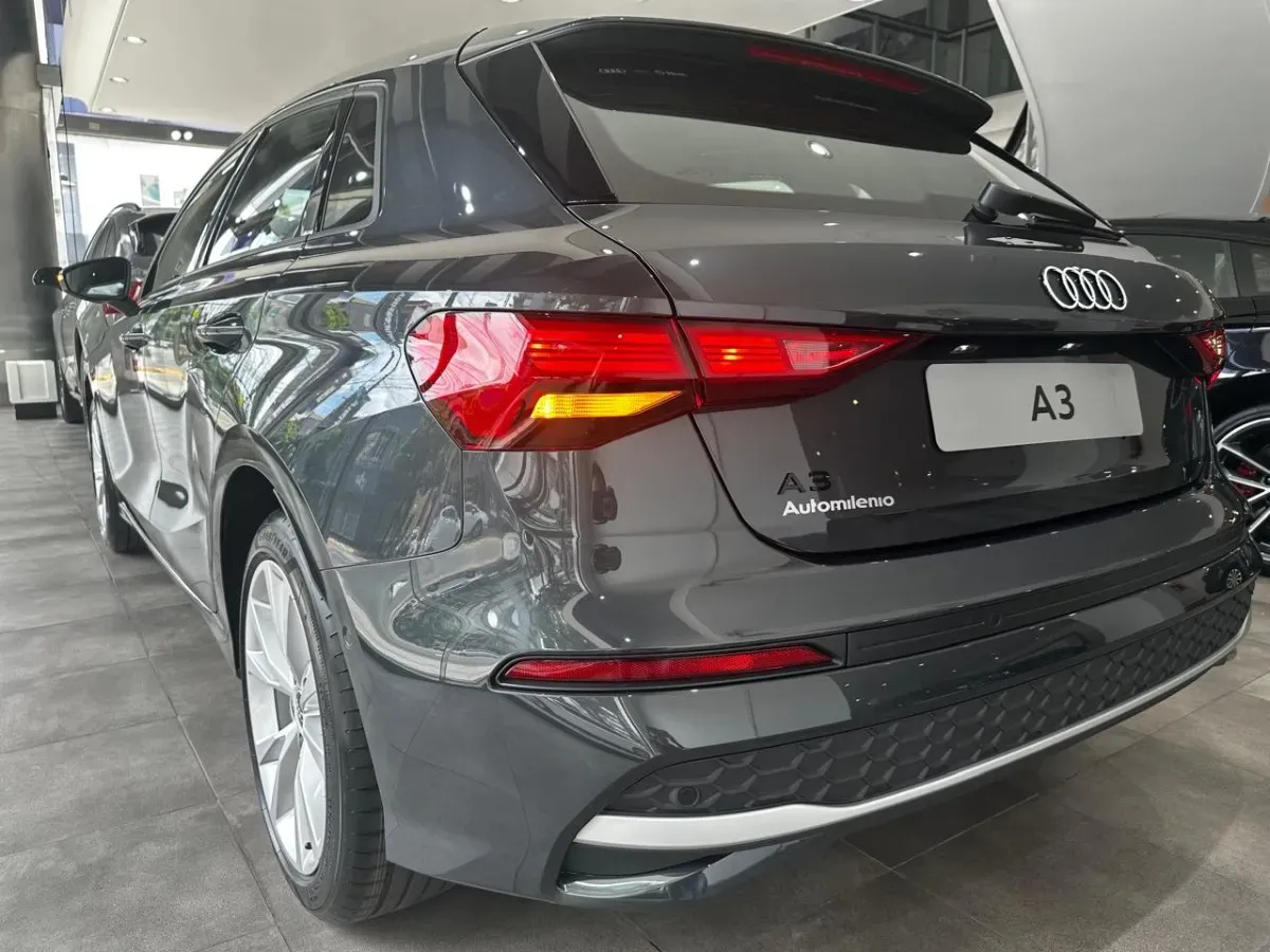 Mira esta publicación de Audi A3 Sportback 2025 en Motordil