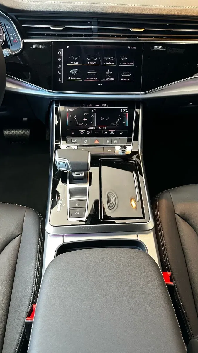 Mira esta publicación de Audi Q8 2025 en Motordil