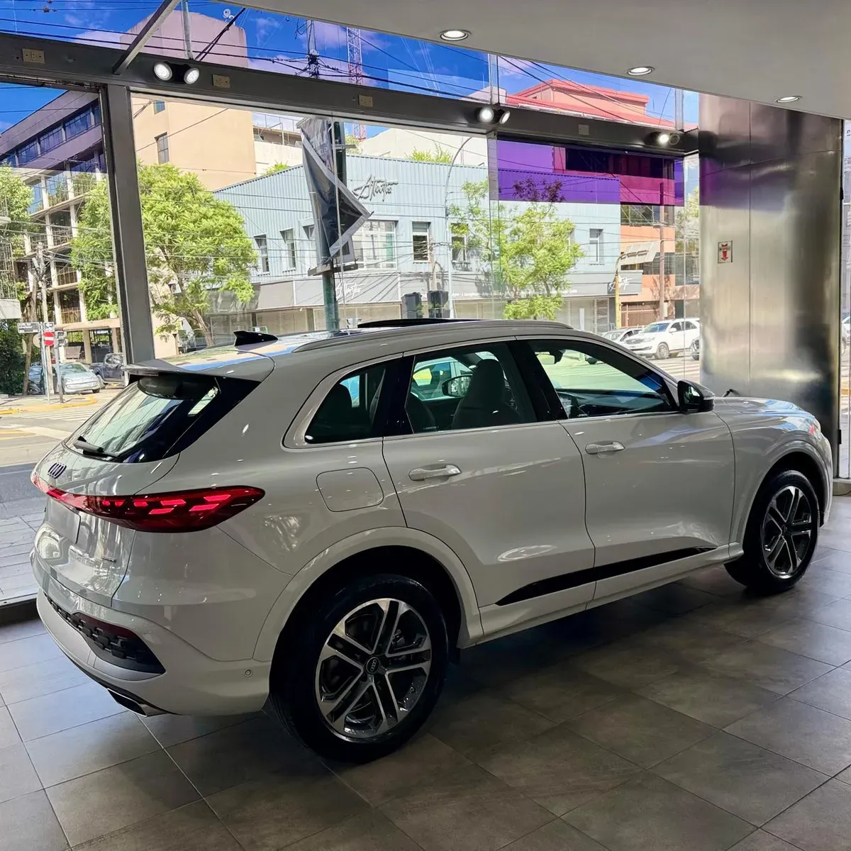 Mira esta publicación de Audi Q5 2025 en Motordil