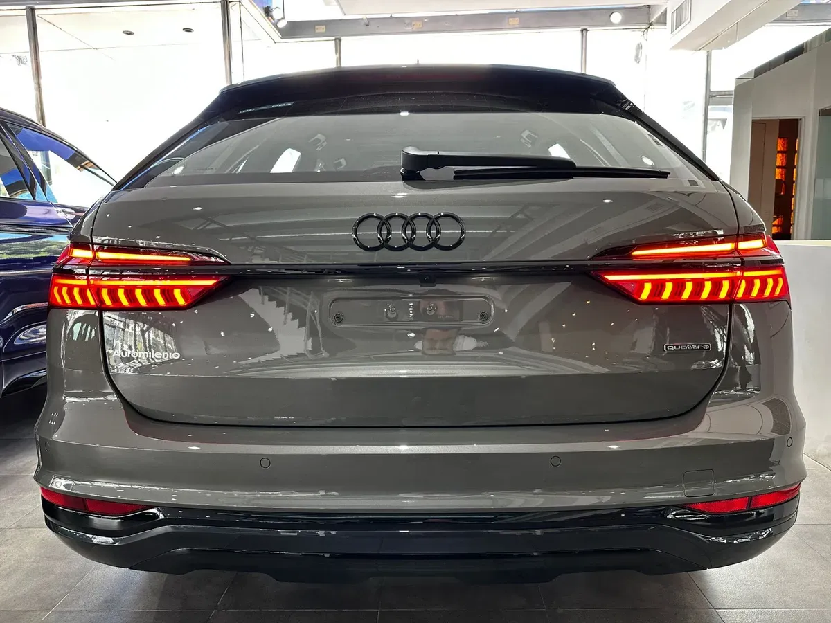 Mira esta publicación de Audi A6 Allroad 2025 en Motordil