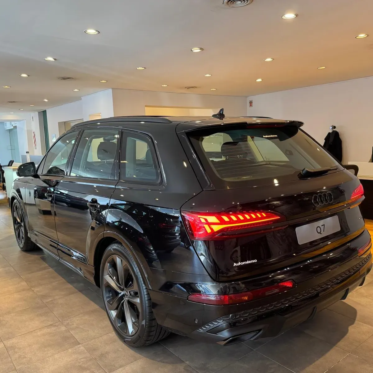 Mira esta publicación de Audi Q7 2025 en Motordil