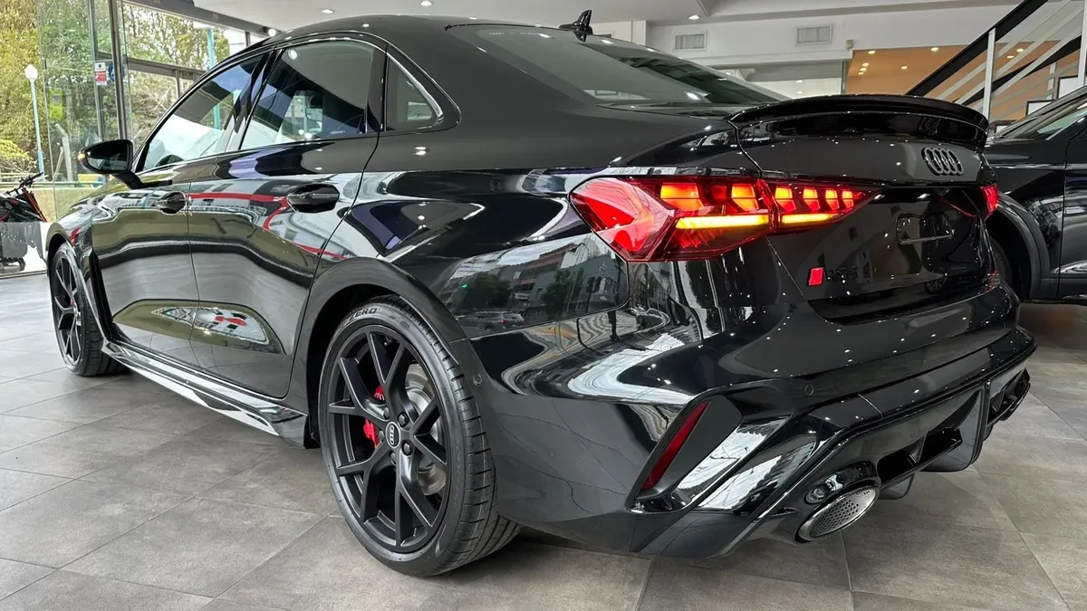 Mira esta publicación de Audi RS3 2025 en Motordil