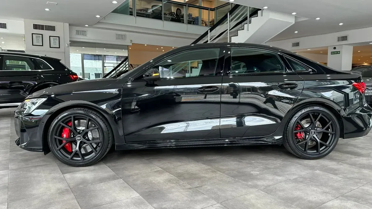 Mira esta publicación de Audi RS3 2025 en Motordil