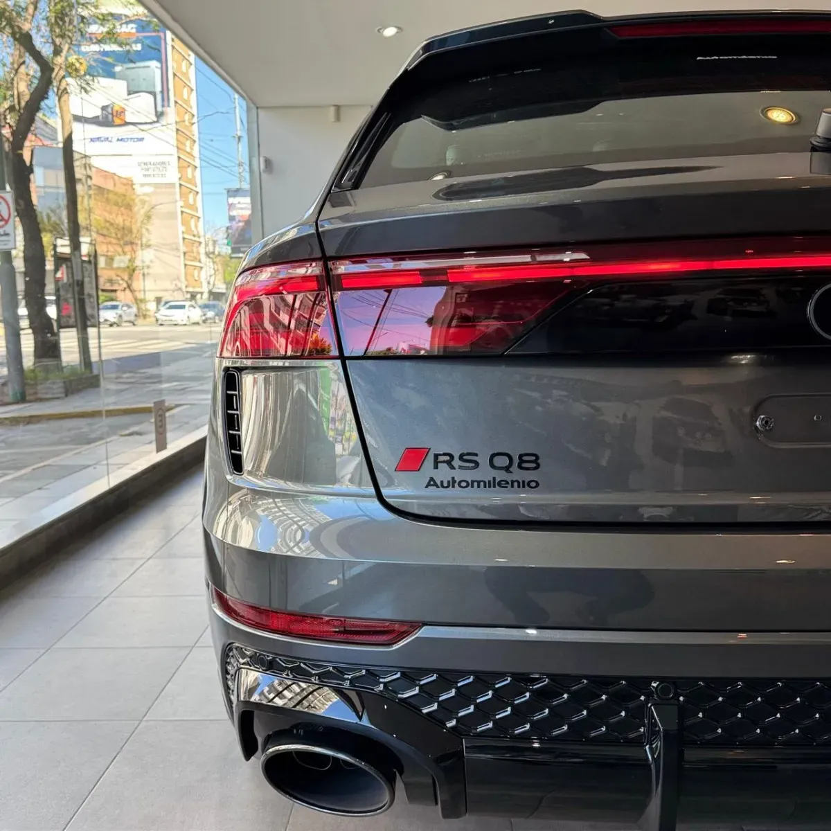 Mira esta publicación de Audi RSQ8 2025 en Motordil