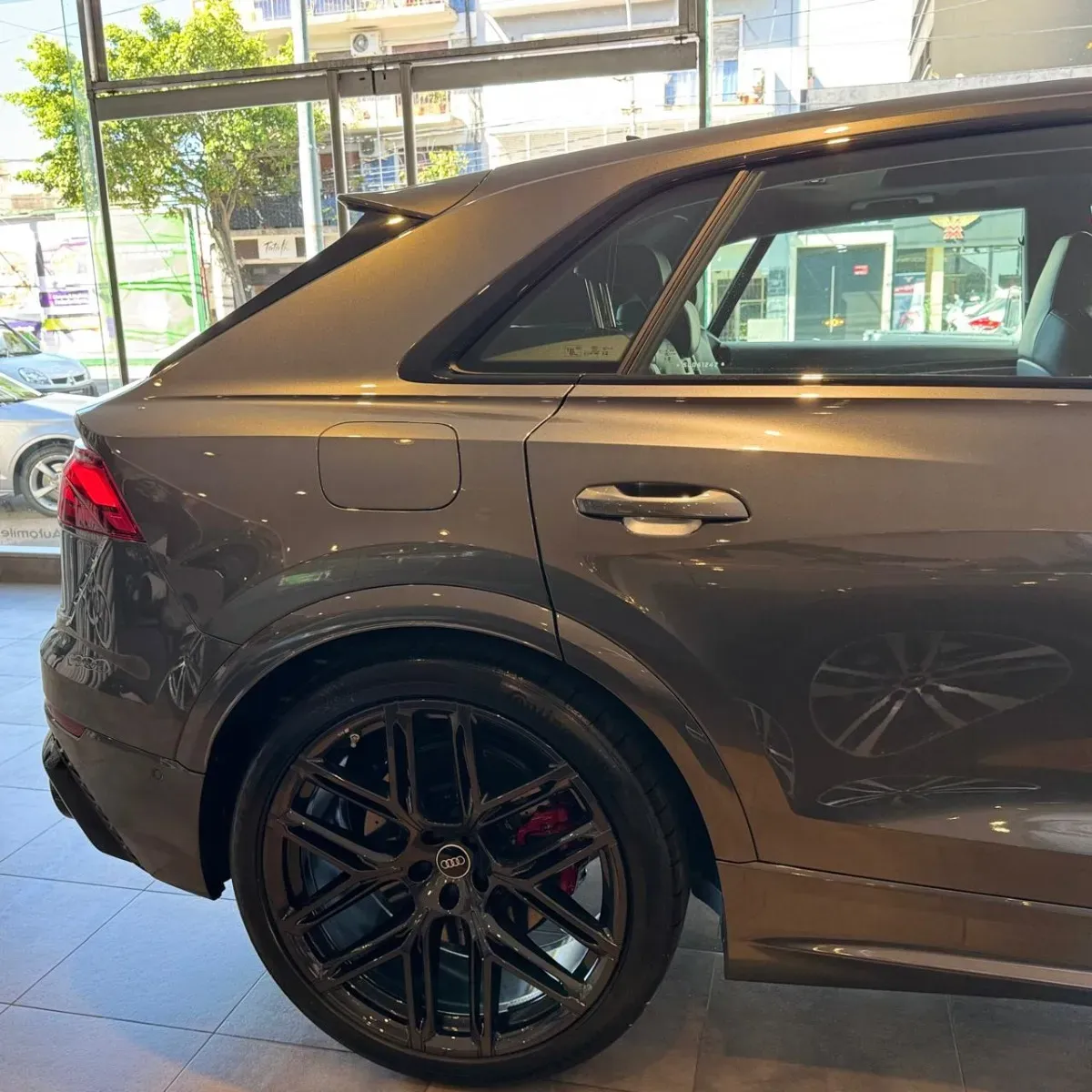 Mira esta publicación de Audi RSQ8 2025 en Motordil