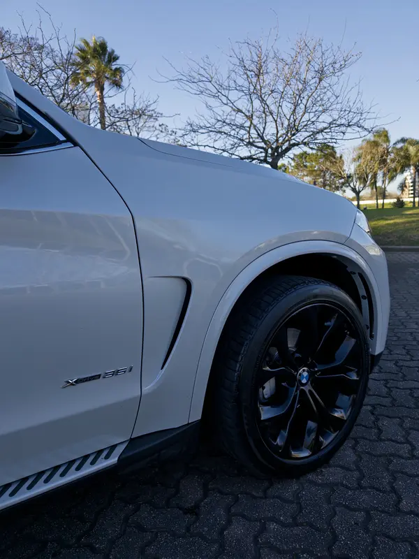 Mira esta publicación de BMW X5 2017 en Motordil