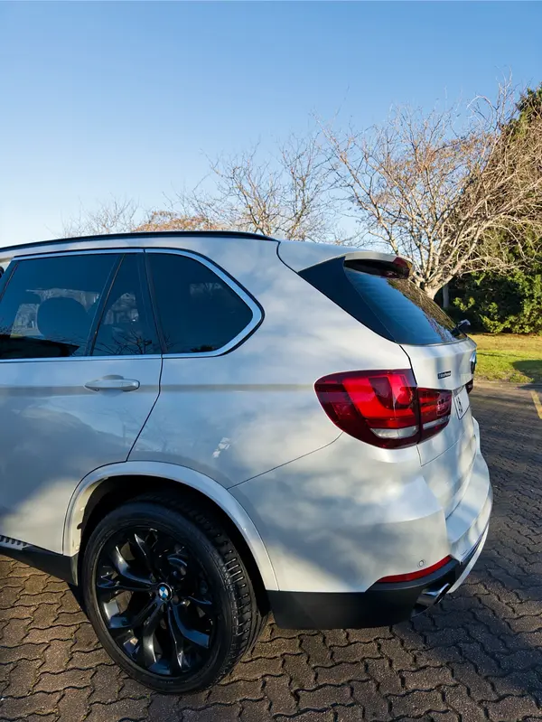 Mira esta publicación de BMW X5 2017 en Motordil