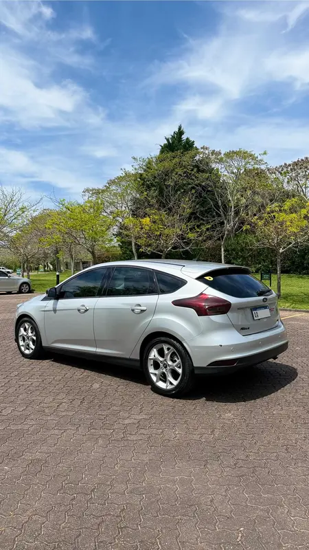 Mira esta publicación de Ford Focus 2017 en Motordil