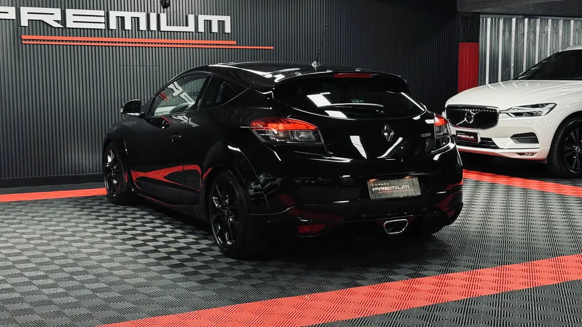 Mira esta publicación de Renault Megane 2017 en Motordil