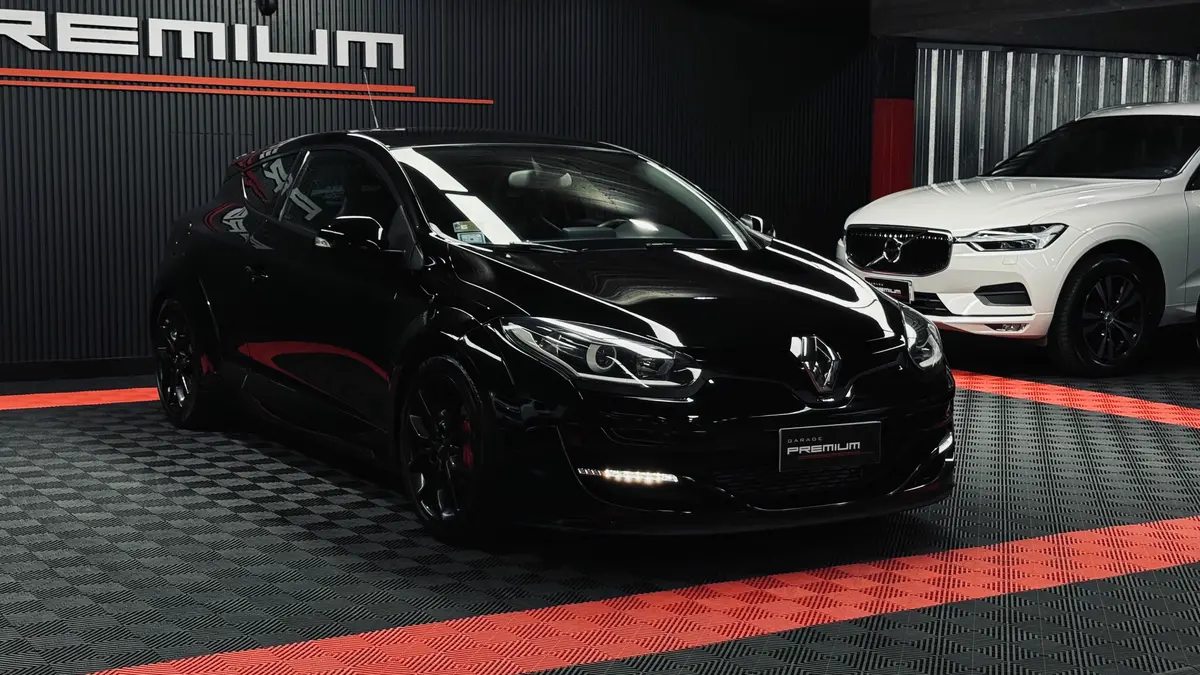 Mira esta publicación de Renault Megane 2017 en Motordil