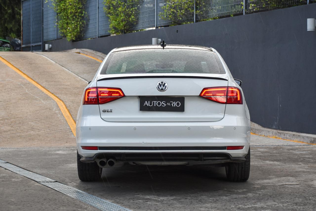 Mira esta publicación de Volkswagen Vento 2017 en Motordil