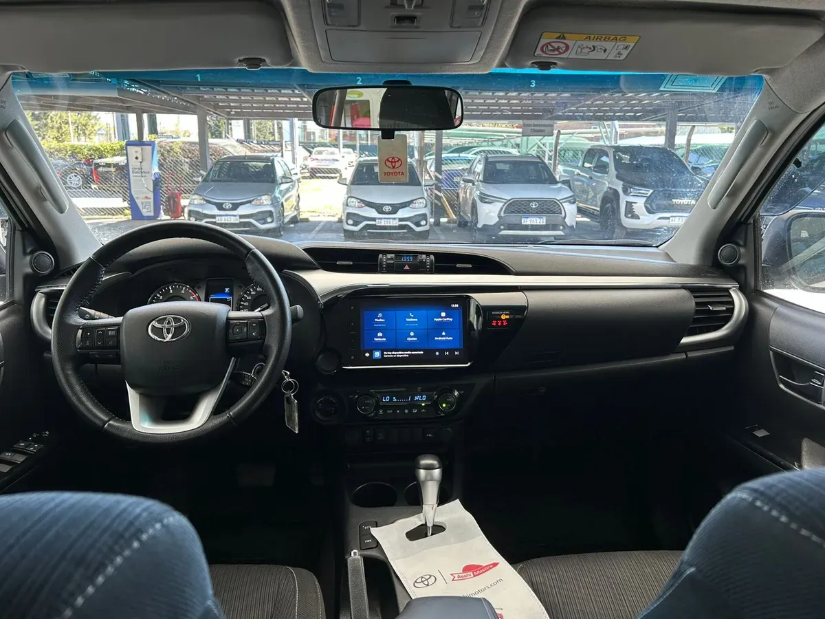 Mira esta publicación de Toyota Hilux 2023 en Motordil