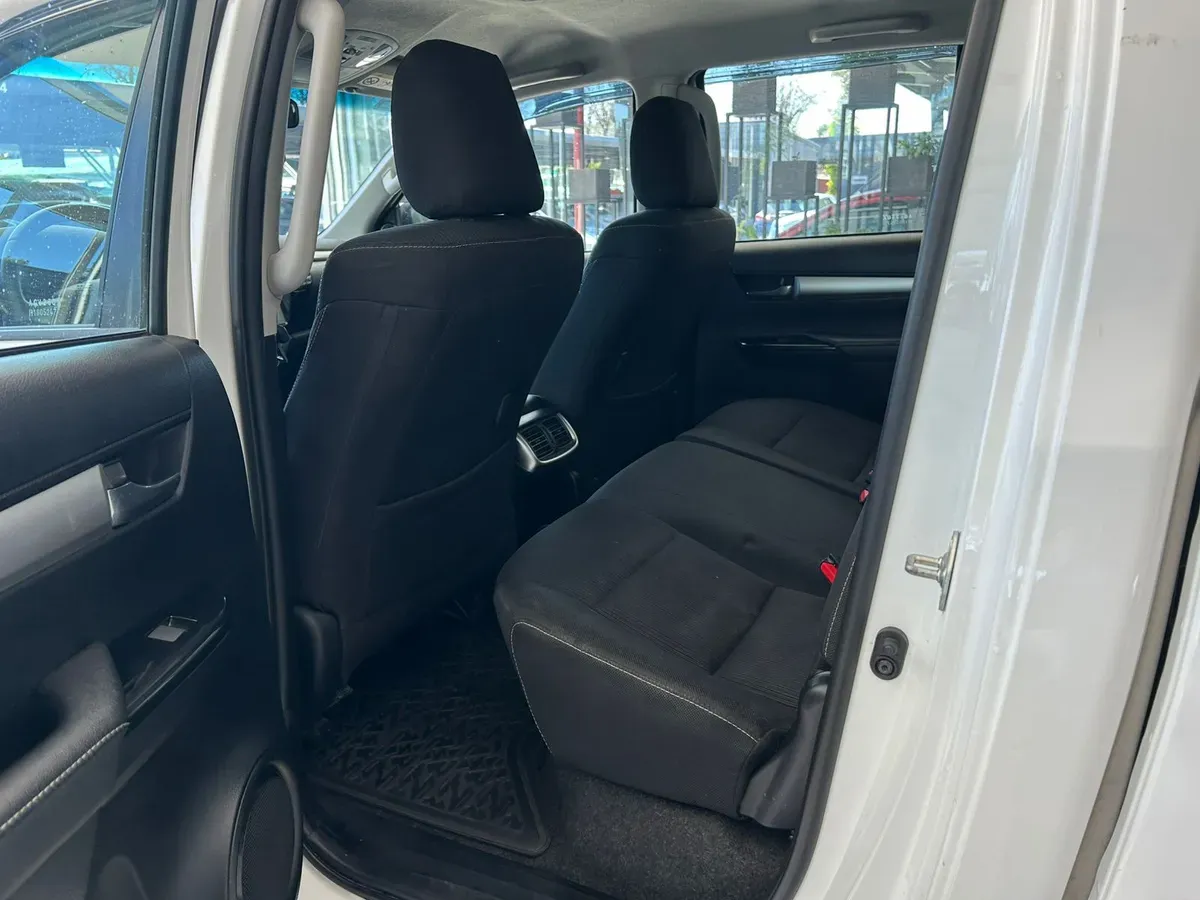 Mira esta publicación de Toyota Hilux 2023 en Motordil