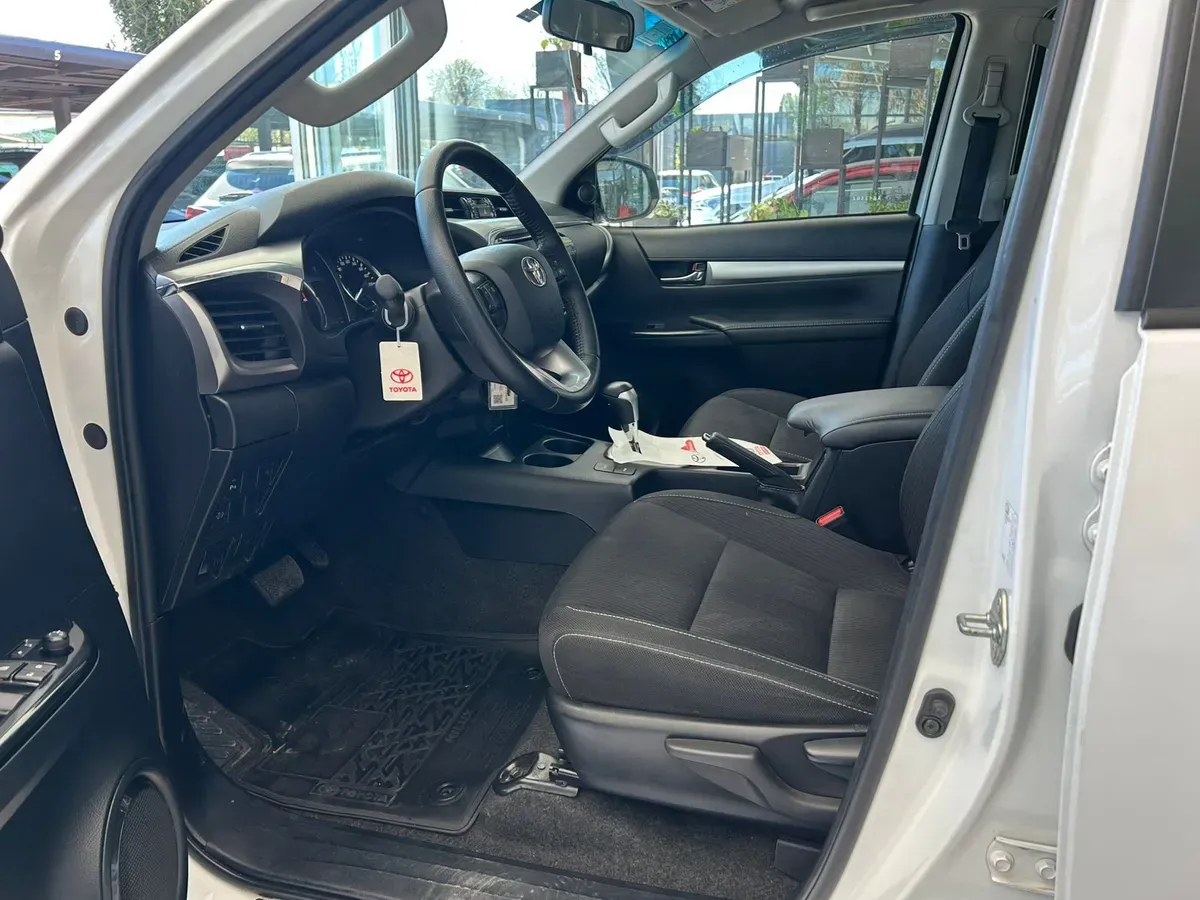 Mira esta publicación de Toyota Hilux 2023 en Motordil