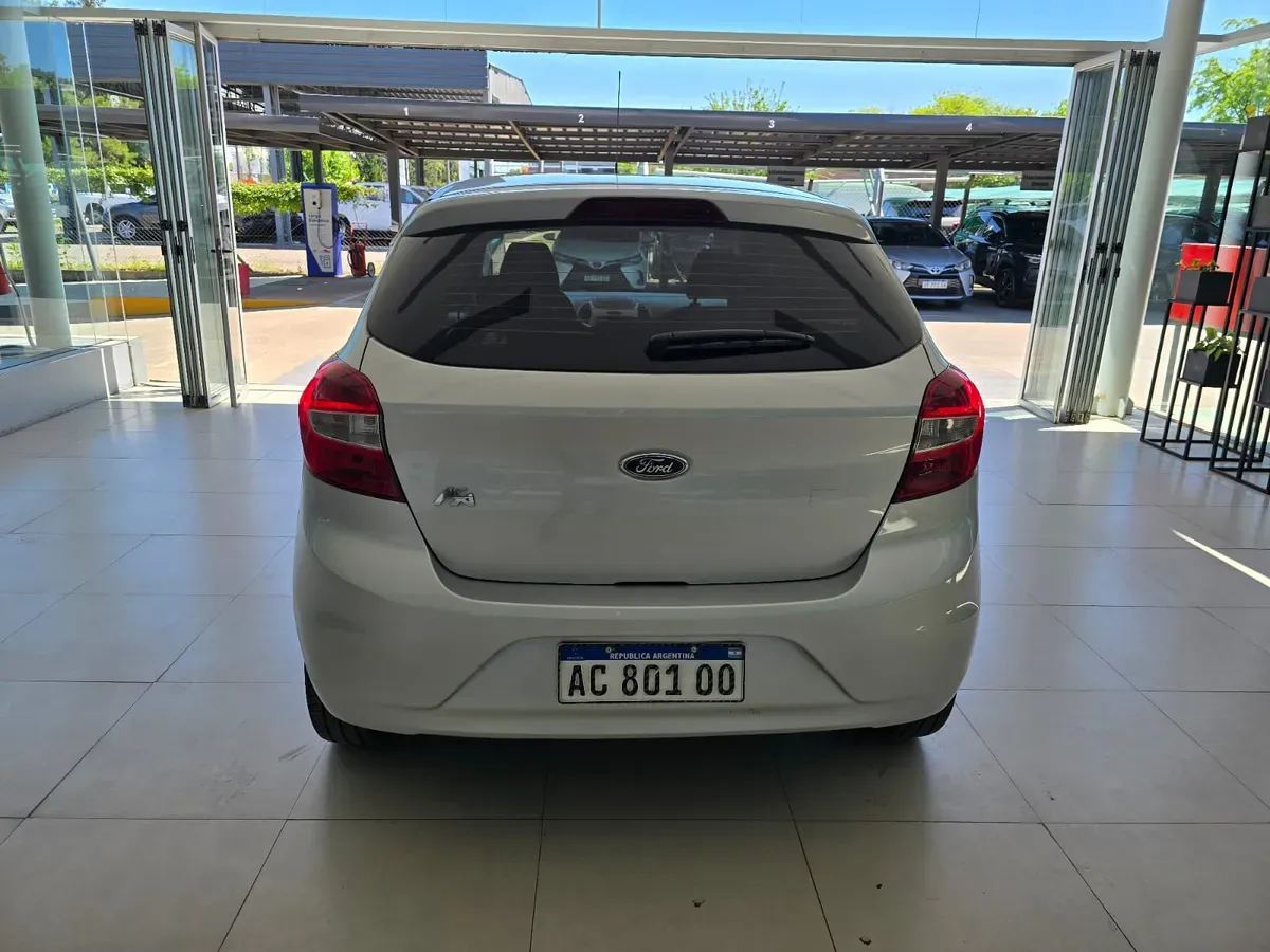 Mira esta publicación de Ford KA 2018 en Motordil