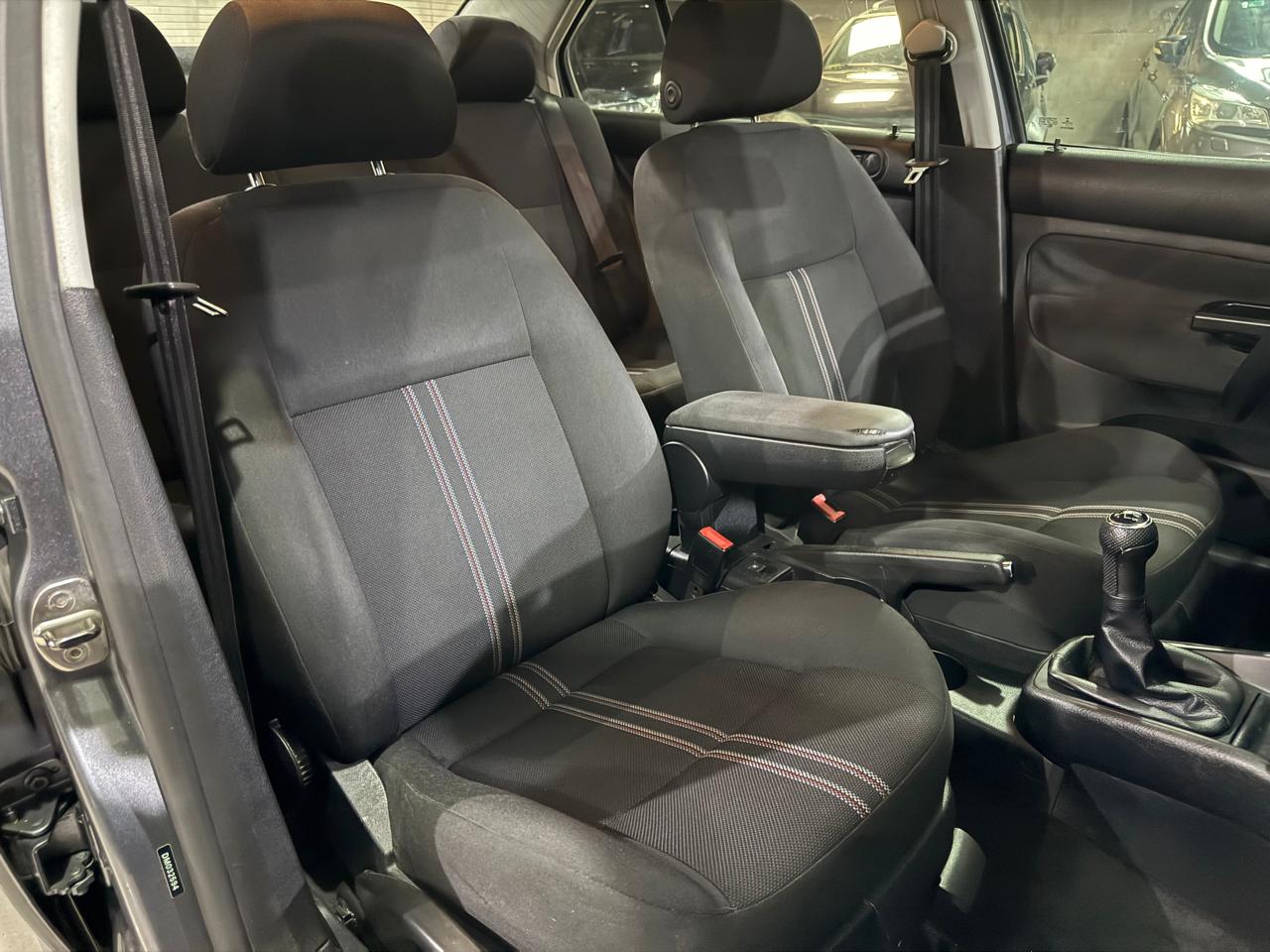 Mira esta publicación de Volkswagen Bora 2013 en Motordil